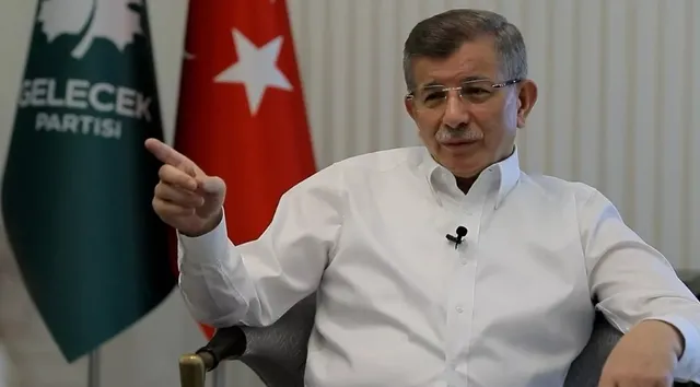 أوغلو يحذر من تداعيات لقاء أردوغان بالأسد على السوريين في تركيا وشمال سوريا