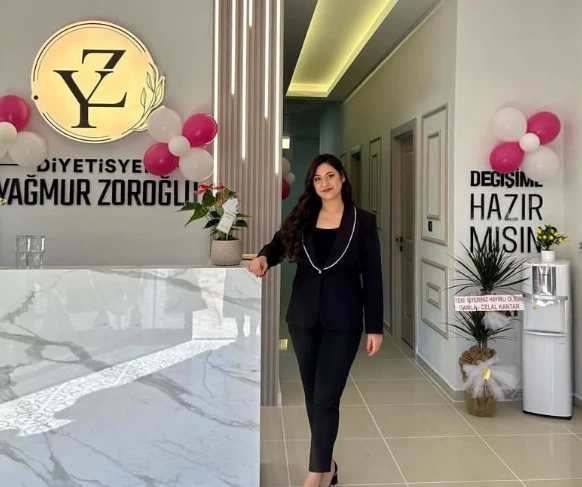 احصل على قوام مشدود مع أخصائية التغذية Yağmur Zoroğluمن خلال تقنيات شفط الدهون غير الجراحية!